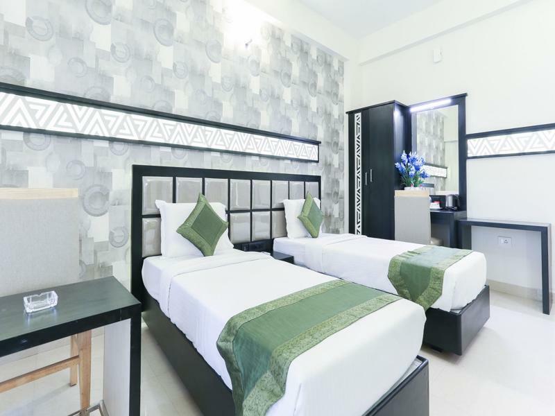 Treebo Emirates Residency Hotel Csennai Kültér fotó