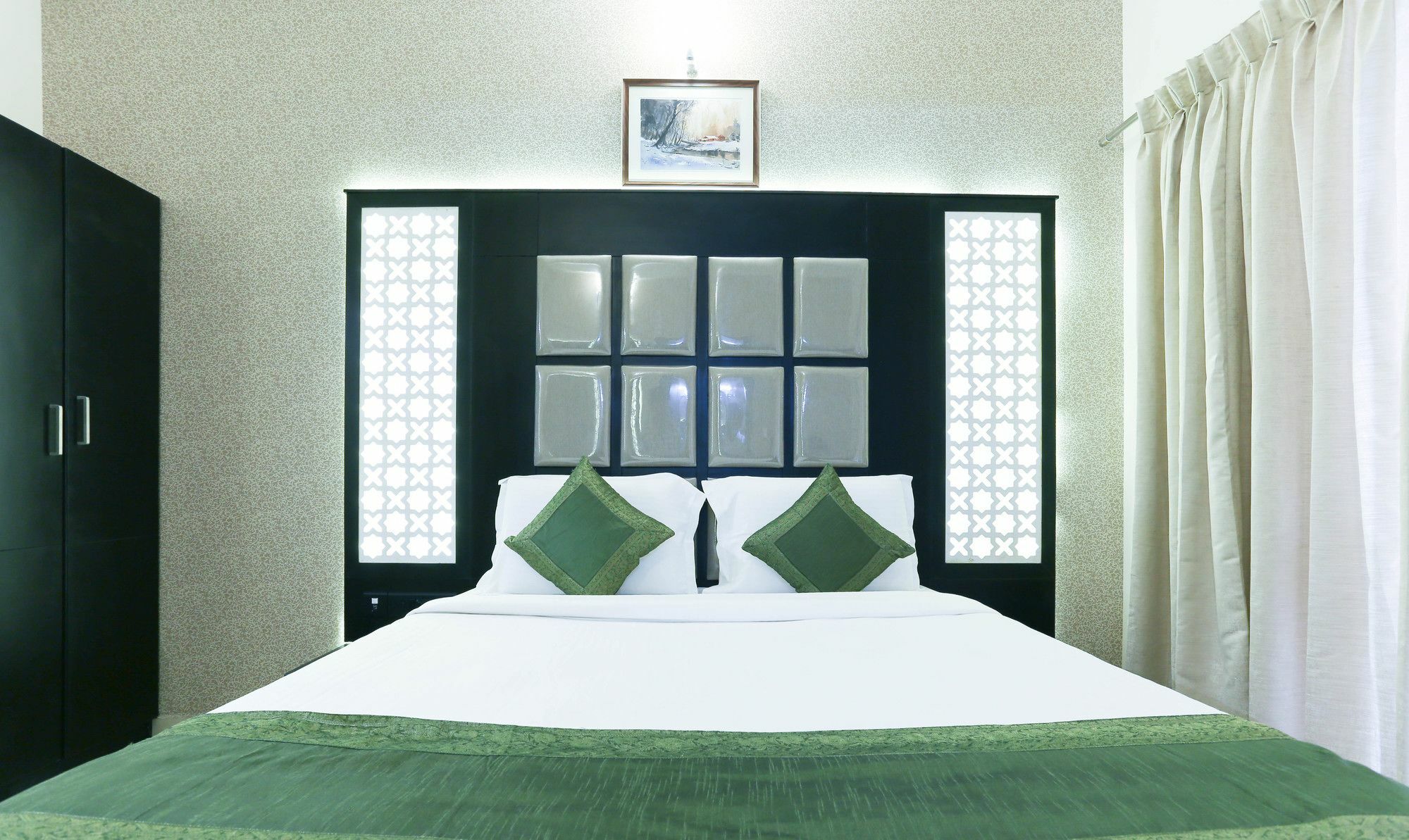 Treebo Emirates Residency Hotel Csennai Kültér fotó