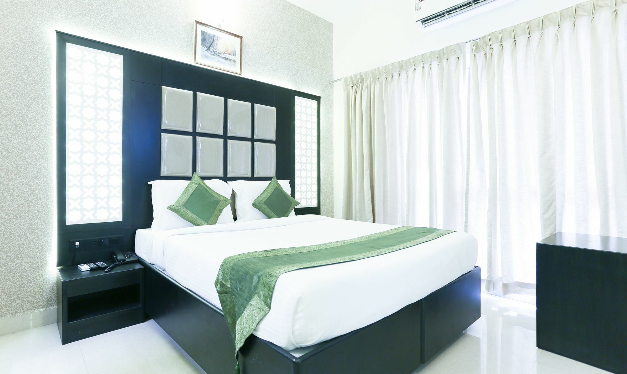 Treebo Emirates Residency Hotel Csennai Kültér fotó